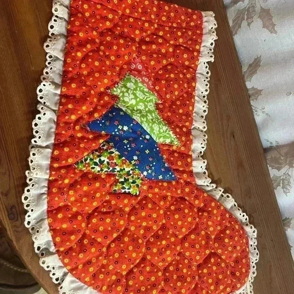 Vintage Handmade/Quilted  Christmas Stocking - Picture 5 of 5